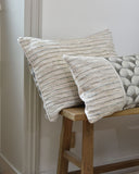 coussin de luxe pour canapé beige