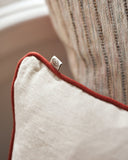 coussin lin beige galon terracotta