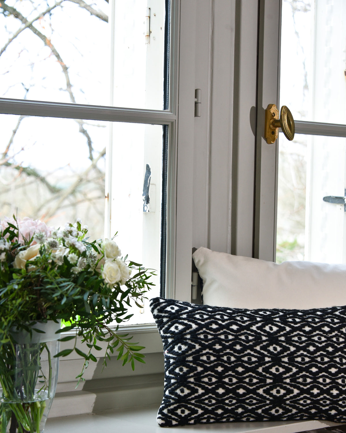 Coussin laine noir et blanc  - Arpege Mezzo